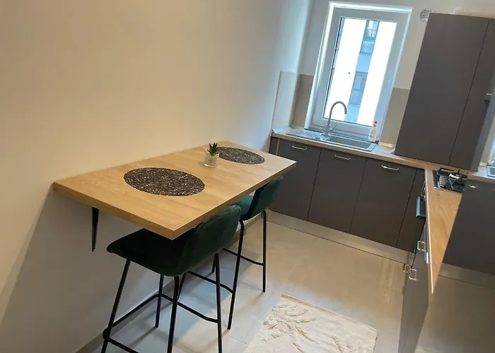 Qualisapartmentbv * Brasov